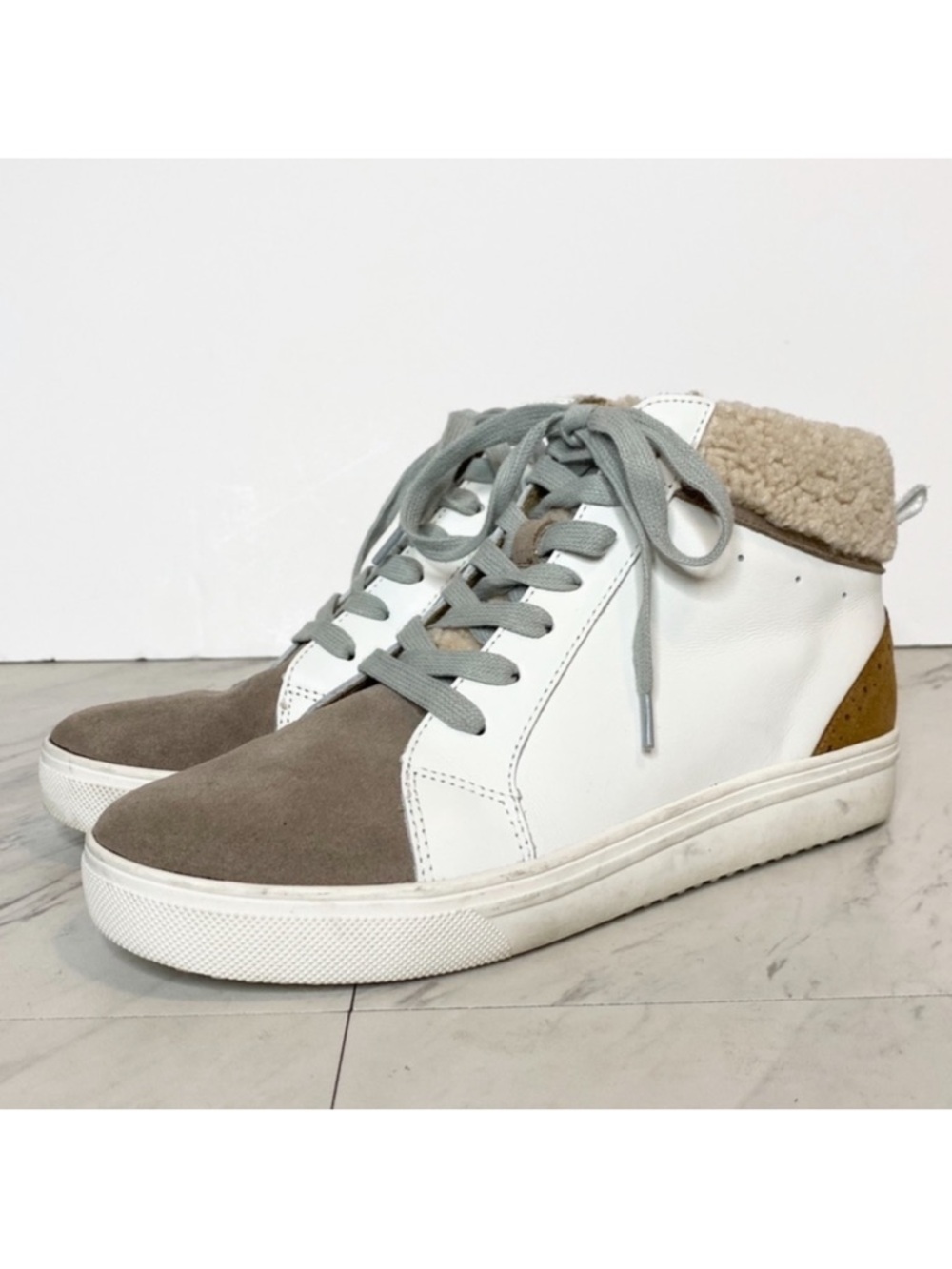 Blondo Gulia High Top Waterproof Sneaker 8 1/2